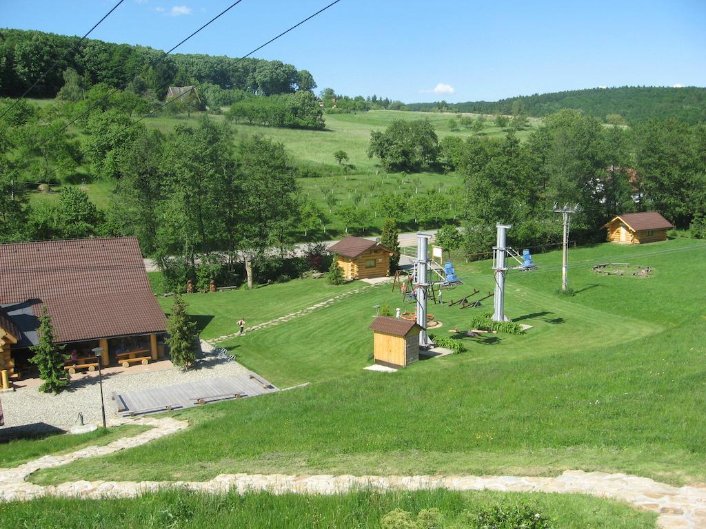 Penzion Malovany Osvetimany Екстер'єр фото